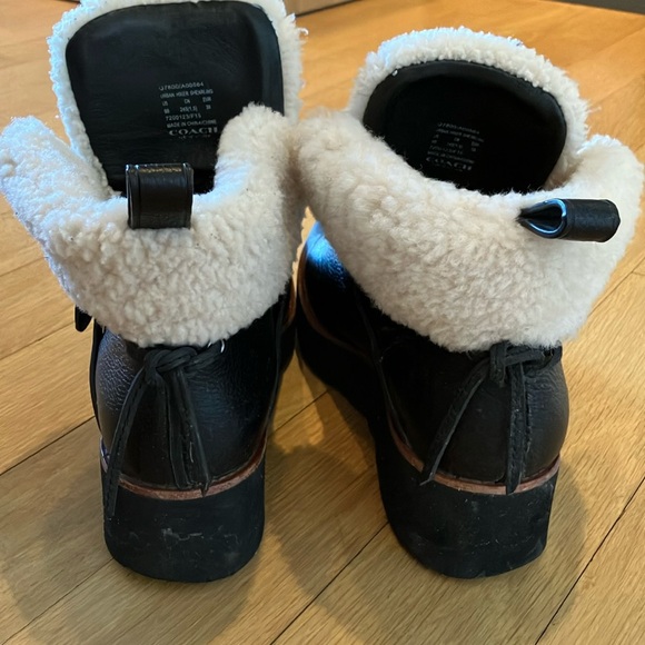 Coach shearling and leather boots size 9 - Picture 3 of 8